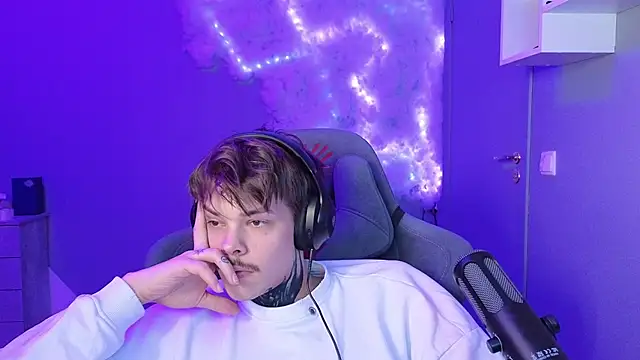 DENIS HERE online show from January 24, 2025, 4:48 am