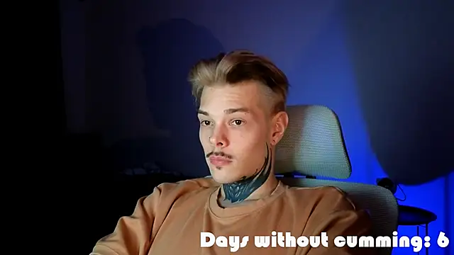 DENIS HERE online show from April 25, 2026, 7:11 pm