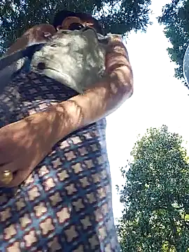 Snapshot of Exhibitionsplit chatting on October 18, 2025, 10:17 am Exhibitionsplit online show from October 18, 2025, 10:17 am