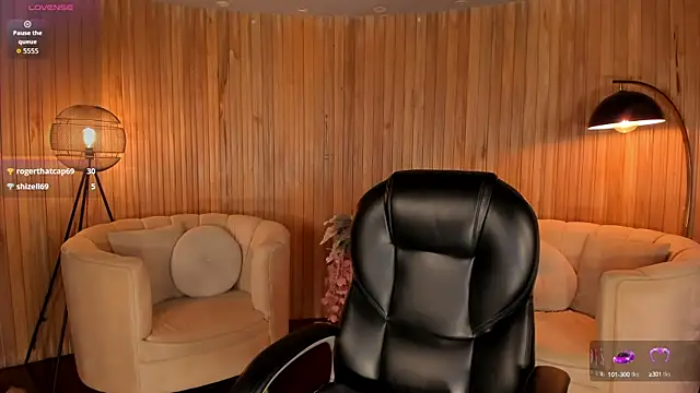 Snapshot of SussanElliot chatting on September 28, 2025, 10:00 am SussanElliot online show from September 28, 2025, 10:00 am