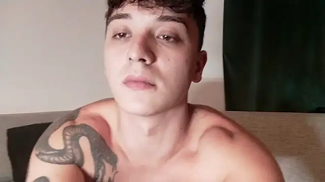 Snapshot of Joedonovan1 chatting on September 25, 2025, 6:03 pm Joedonovan1 online show from September 25, 2025, 6:03 pm