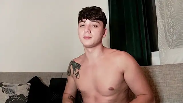 Snapshot of Joedonovan1 chatting on October 4, 2025, 7:48 pm Joedonovan1 online show from October 4, 2025, 7:48 pm