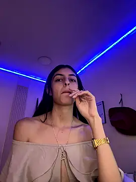 cristel 17 online show from December 8, 2024, 5:11 pm