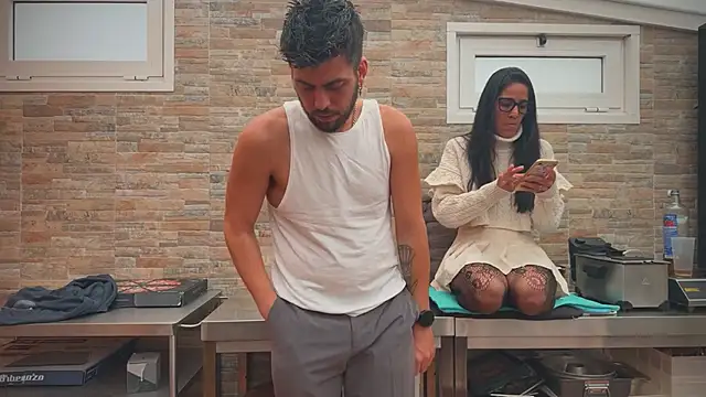 Snapshot of barfantasy chatting on October 31, 2025, 10:34 am barfantasy online show from October 31, 2025, 10:34 am