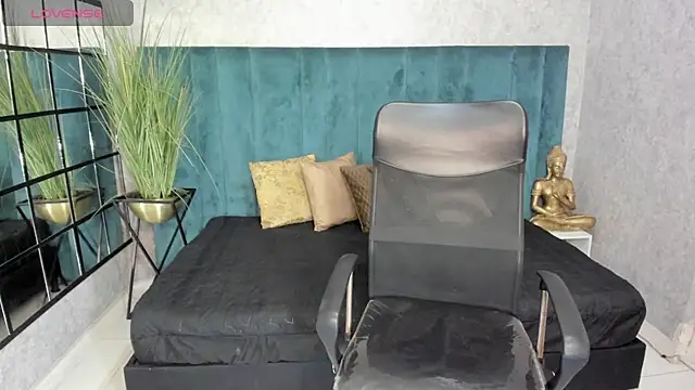 Snapshot of meliboobs_ chatting on January 10, 2026, 3:35 am meliboobs online show from January 10, 2026, 3:35 am