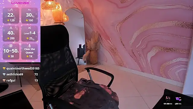 Snapshot of meliboobs_ chatting on October 11, 2025, 11:22 am meliboobs  online show from October 11, 2025, 11:22 am