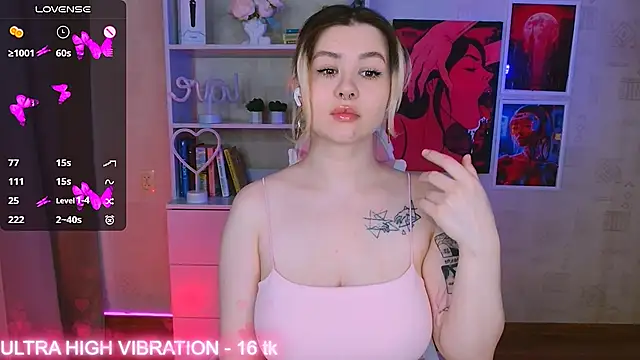 cutie mili online show from March 2, 2025, 9:43 am