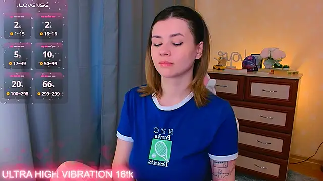 cutie mili online show from September 18, 2025, 7:33 am