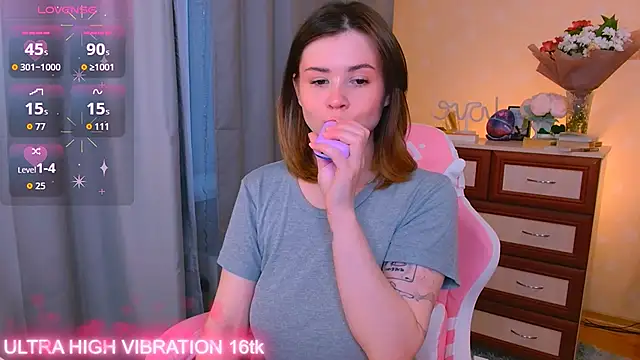 cutie mili online show from October 15, 2025, 8:33 am