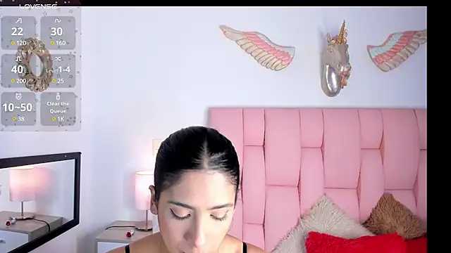 Snapshot of VeronikaOlsen chatting on February 6, 2025, 4:03 pm VeronikaOlsen online show from February 6, 2025, 4:03 pm