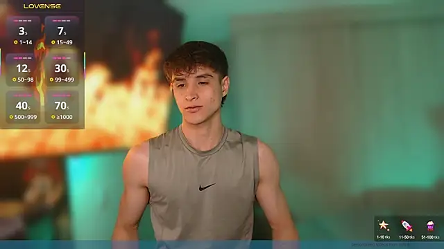 Snapshot of thomklein chatting on October 2, 2025, 10:07 am thomklein online show from October 2, 2025, 10:07 am