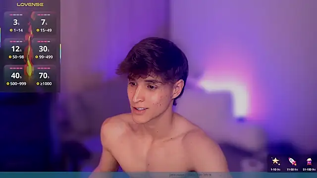 Snapshot of thomklein chatting on October 1, 2025, 10:02 pm thomklein online show from October 1, 2025, 10:02 pm