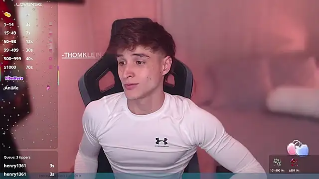 Snapshot of thomklein chatting on September 24, 2025, 8:04 pm thomklein online show from September 24, 2025, 8:04 pm