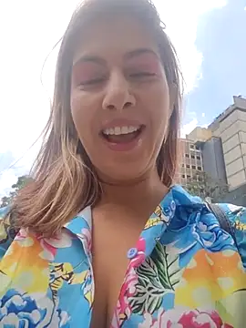 scarlett moore online show from April 1, 2026, 3:42 pm