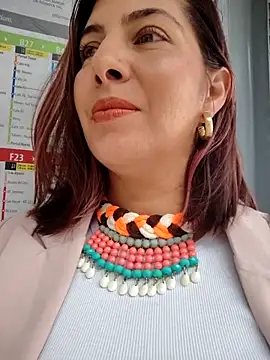 scarlett moore online show from November 20, 2025, 4:40 pm