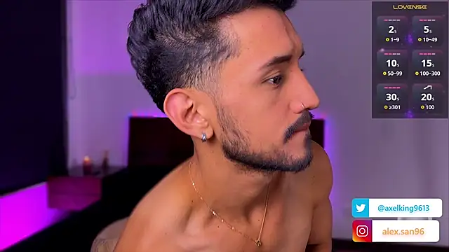 Snapshot of AxelKing1326 chatting on October 17, 2025, 10:11 pm AxelKing1326 online show from October 17, 2025, 10:11 pm