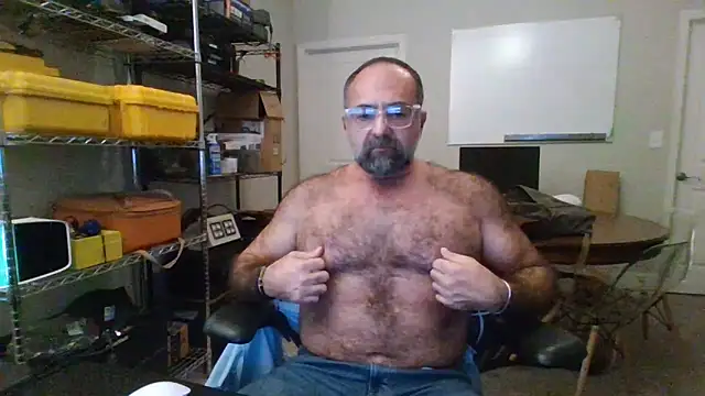 Snapshot of chainjulious chatting on December 17, 2024, 7:37 pm chainjulious online show from December 17, 2024, 7:37 pm