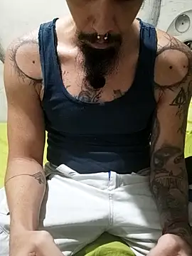 Snapshot of iirgastam3 chatting on October 8, 2025, 11:05 pm iirgastam3 online show from October 8, 2025, 11:05 pm