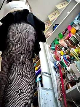 Snapshot of Mia_Novikov chatting on December 20, 2025, 9:50 pm Mia Novikov online show from December 20, 2025, 9:50 pm