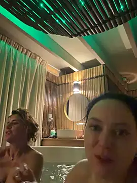 Snapshot of Lanalushofficial chatting on February 16, 2026, 5:17 am Lanalushofficial online show from February 16, 2026, 5:17 am