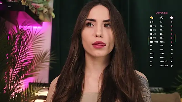 Snapshot of BabyYoda- chatting on November 3, 2025, 6:55 pm BabyYoda- online show from November 3, 2025, 6:55 pm