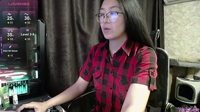 Snapshot of Brightssmiles chatting on October 29, 2025, 7:07 am Brightssmiles online show from October 29, 2025, 7:07 am