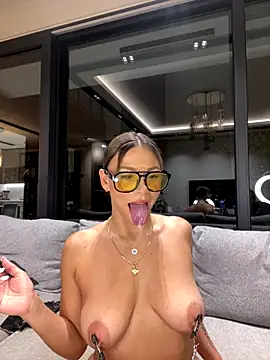 Snapshot of SexOnMyLvL chatting on October 1, 2025, 8:02 pm SexOnMyLvL online show from October 1, 2025, 8:02 pm