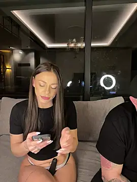 Snapshot of SexOnMyLvL chatting on March 3, 2026, 8:27 pm SexOnMyLvL online show from March 3, 2026, 8:27 pm