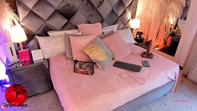 Snapshot of sofhiaa_adaams chatting on September 21, 2025, 5:51 pm sofhiaa adaams online show from September 21, 2025, 5:51 pm