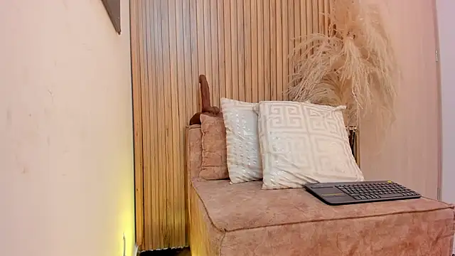 sofhiaa adaams online show from February 3, 2026, 10:59 pm