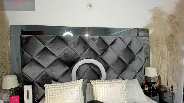 Snapshot of sofhiaa_adaams chatting on October 29, 2025, 11:14 pm sofhiaa adaams online show from October 29, 2025, 11:14 pm