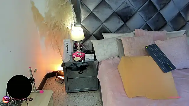 Snapshot of sofhiaa_adaams chatting on September 19, 2025, 11:09 pm sofhiaa adaams online show from September 19, 2025, 11:09 pm