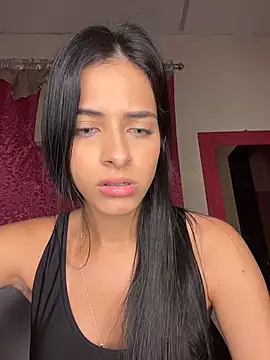 Snapshot of violetta-brown1 chatting on December 5, 2025, 3:27 am violetta-brown1 online show from December 5, 2025, 3:27 am