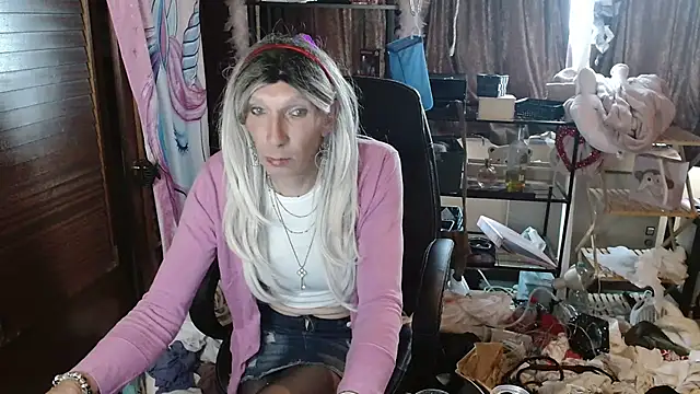 Ombeline1 online show from September 22, 2025, 12:11 pm