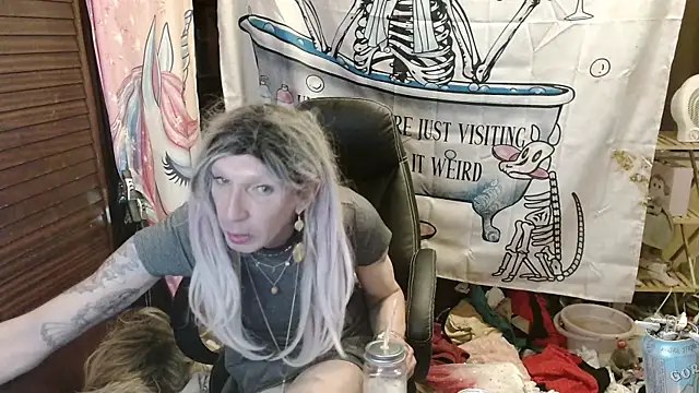 Ombeline1 online show from March 27, 2026, 9:16 pm