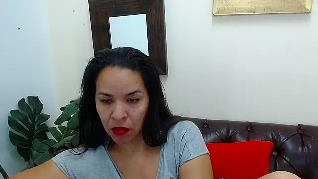 Lizeth Bels online show from March 12, 2025, 5:17 pm