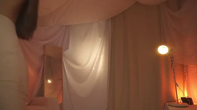 Snapshot of arizonasunrise chatting on October 2, 2025, 8:23 pm arizonasunrise online show from October 2, 2025, 8:23 pm