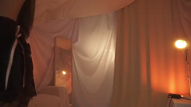 Snapshot of arizonasunrise chatting on October 11, 2025, 7:59 pm arizonasunrise online show from October 11, 2025, 7:59 pm