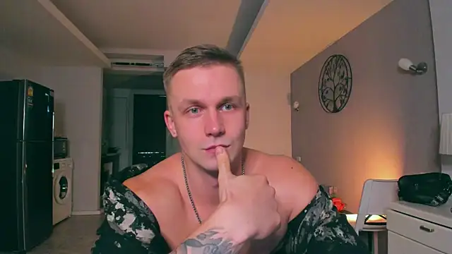 Samuel Andrew online show from September 30, 2025, 4:40 am