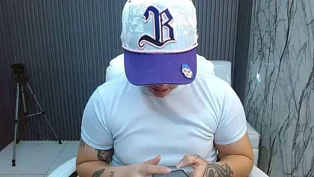 Snapshot of isabeautyx19 chatting on September 15, 2025, 2:50 pm isabeautyx19 online show from September 15, 2025, 2:50 pm