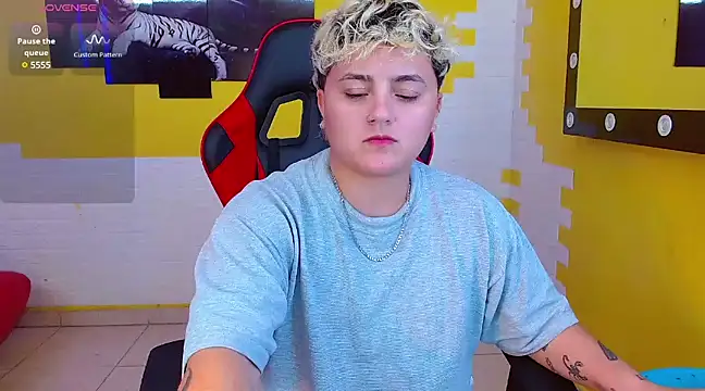 Snapshot of isabeautyx19 chatting on March 23, 2025, 3:54 am isabeautyx19 online show from March 23, 2025, 3:54 am