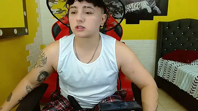 Snapshot of isabeautyx19 chatting on October 25, 2025, 2:22 am isabeautyx19 online show from October 25, 2025, 2:22 am