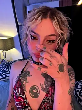 Snapshot of Bonnie_vega chatting on October 18, 2025, 1:07 am Bonnie vega online show from October 18, 2025, 1:07 am