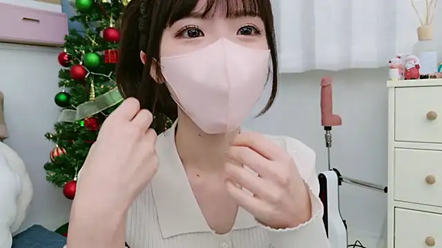 Snapshot of -minami- chatting on December 16, 2024, 12:16 pm -minami- online show from December 16, 2024, 12:16 pm