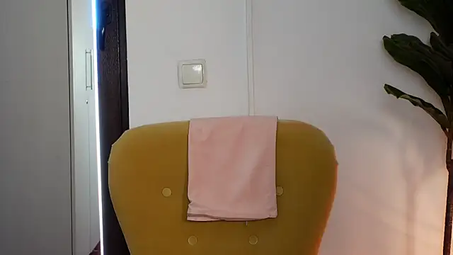 NinaCrystal1 online show from March 7, 2026, 10:21 am