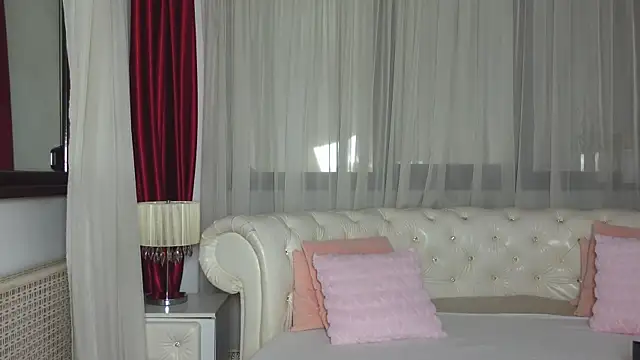 NinaCrystal1 online show from January 24, 2025, 11:48 am