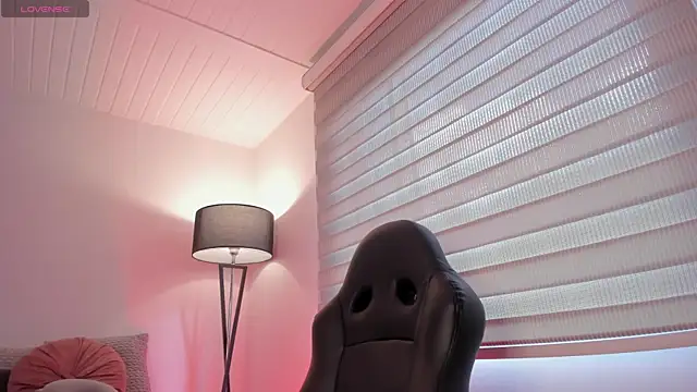 vico sweety online show from November 18, 2025, 5:49 pm