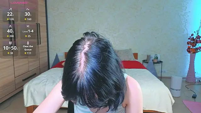 JulisSweet online show from February 14, 2026, 8:03 am