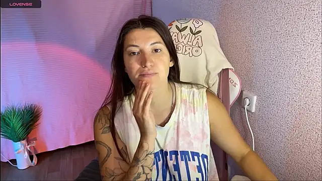 Katrin  kiss online show from September 30, 2025, 11:05 am