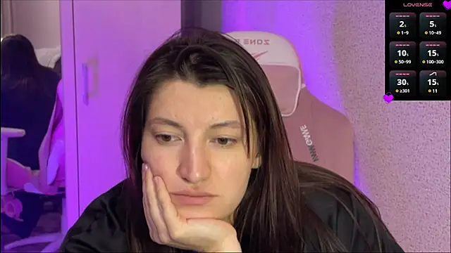 Katrin  kiss online show from February 17, 2025, 5:44 pm